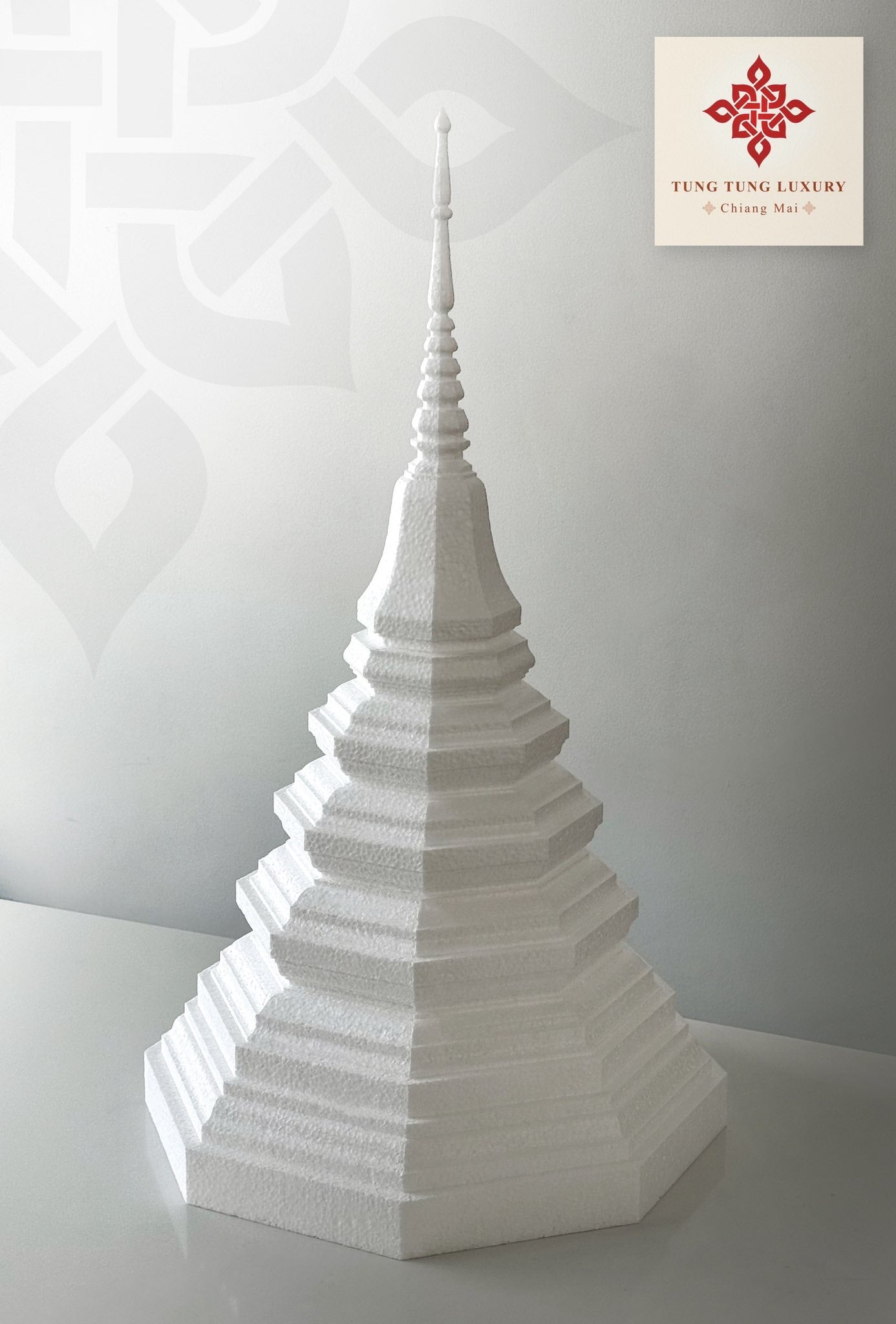 เจดีย์โฟม ทรงแปดเหลี่ยม